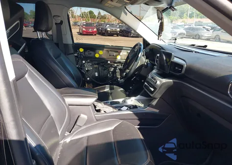 2021 Ford Explorer Xlt from USA, damaged, VIN 1FMSK8DH6MGB10383